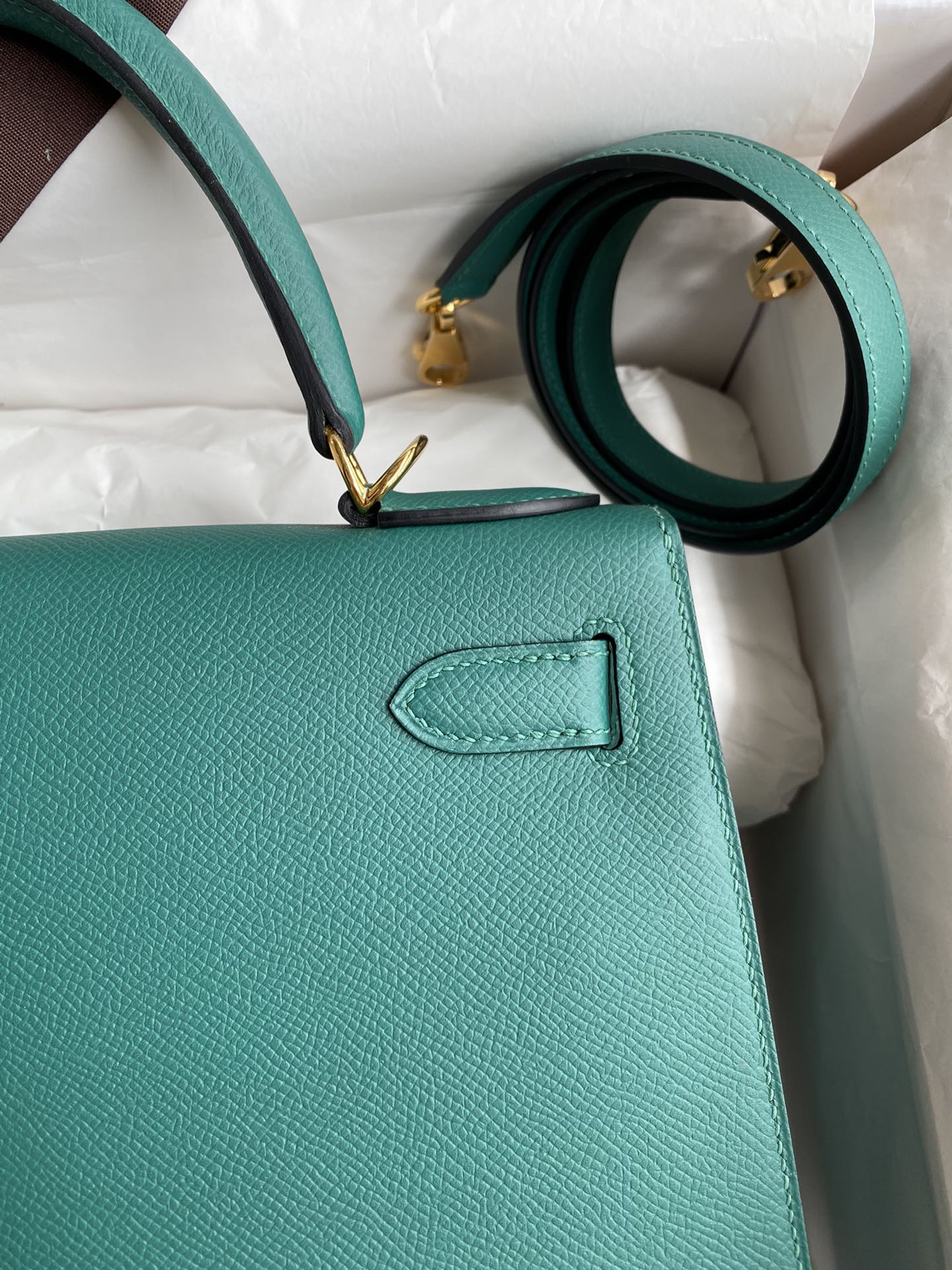 Hermes Kelly 28cm Handbag Shoulder Bag in Malachite Green Epsom Leather